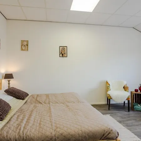 Corfwater 酒店 *